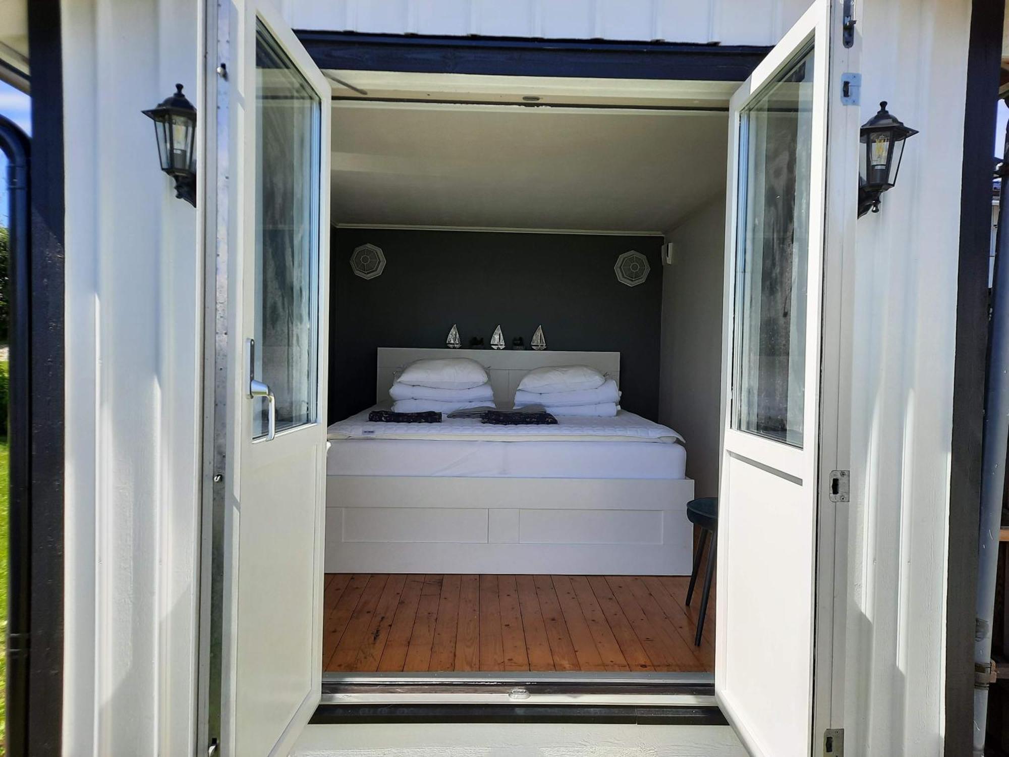 Cabin At The Sea Close To Public Beach With A Jumpingtower Hoviksnas Eksteriør bilde